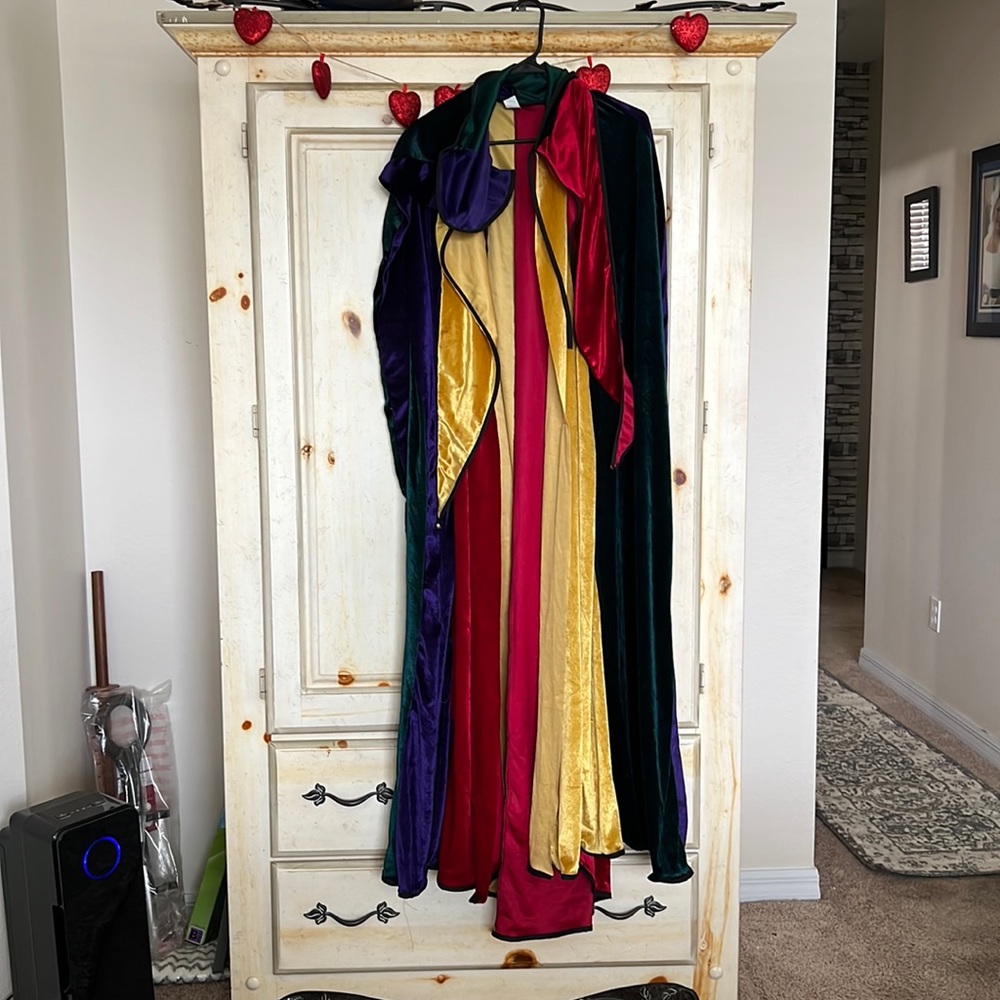 Jester cape
